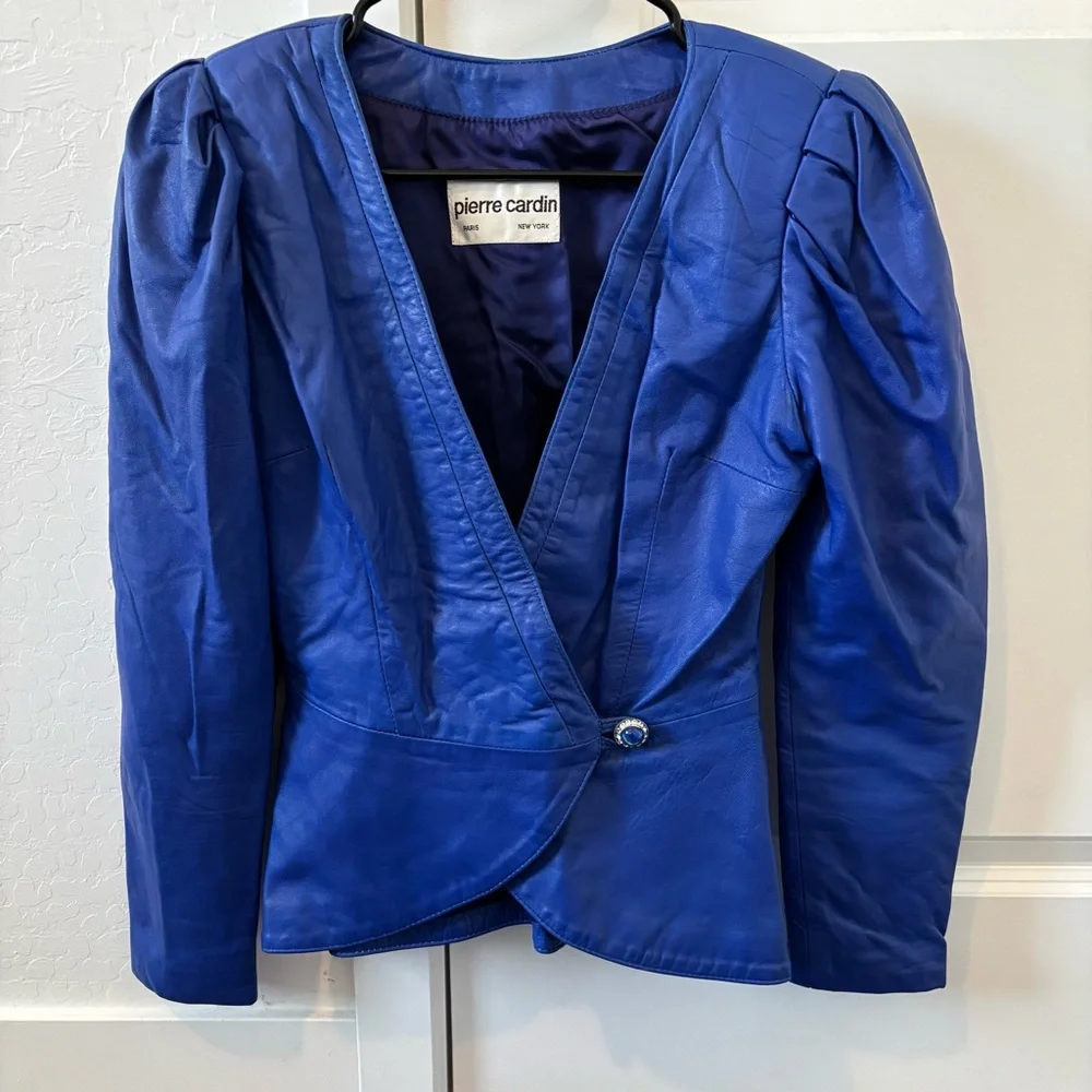 Pierre Cardin Paris VTG 80s Luxury Leather Business Suit, Skirt & Jacket Set - Picture 4 of 15